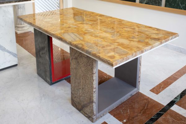 mobilier en marbre table en marbre